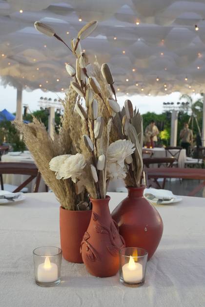 Tablescape and Floral detail — wedding decor — JW Marriott